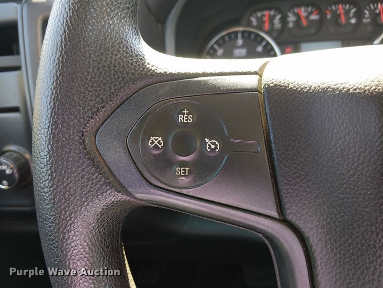 image for item DJ7890 2018 Chevrolet Silverado 1500 pickup truck