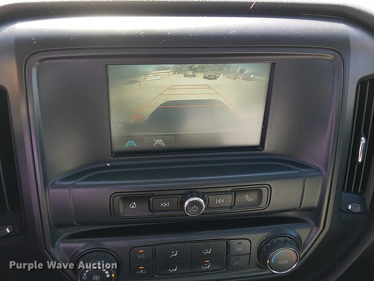 image for item DJ7890 2018 Chevrolet Silverado 1500 pickup truck