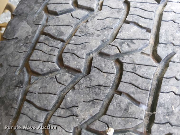 image for item DJ7890 2018 Chevrolet Silverado 1500 pickup truck