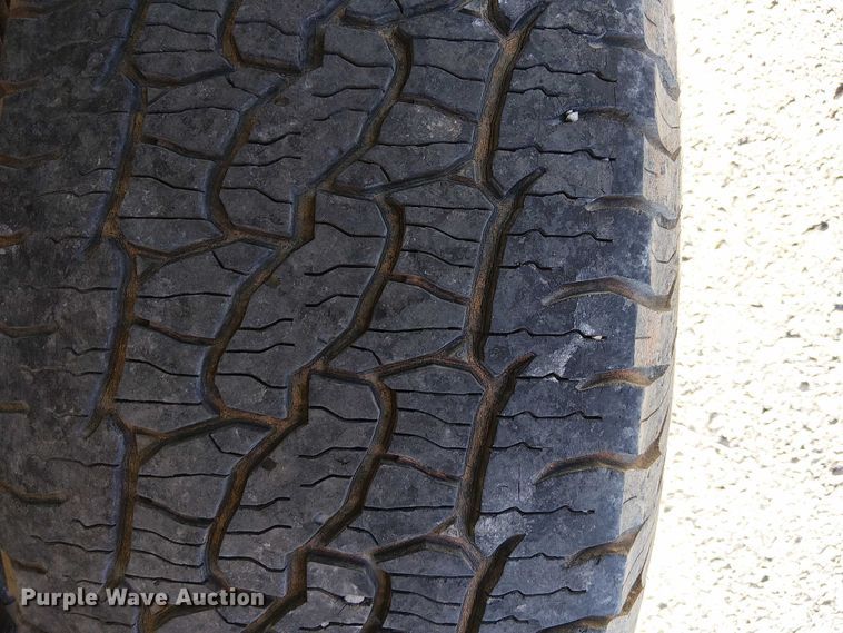 image for item DJ7890 2018 Chevrolet Silverado 1500 pickup truck