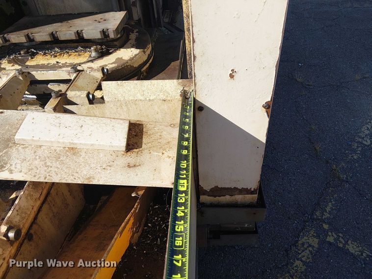 image for item DJ7894 1992 Mitsubishi M-H50C horizontal machining center