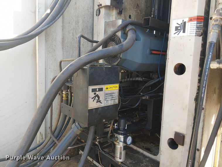 image for item DJ7894 1992 Mitsubishi M-H50C horizontal machining center