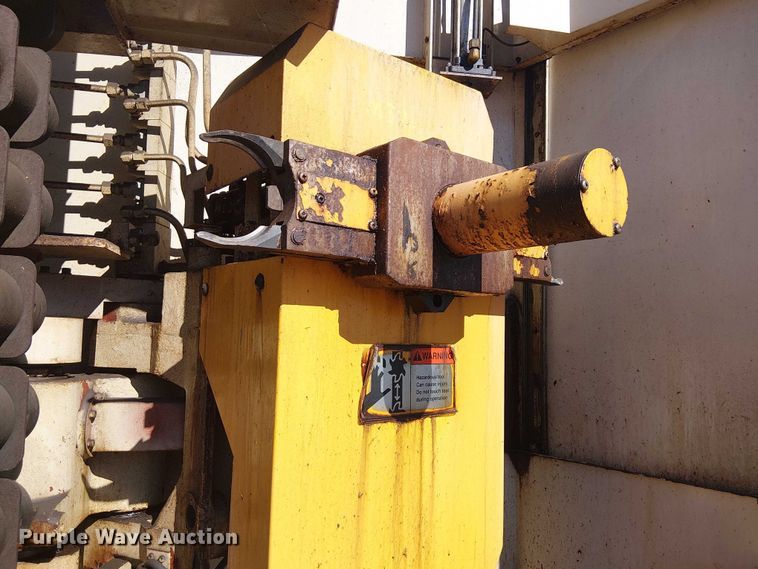 image for item DJ7894 1992 Mitsubishi M-H50C horizontal machining center