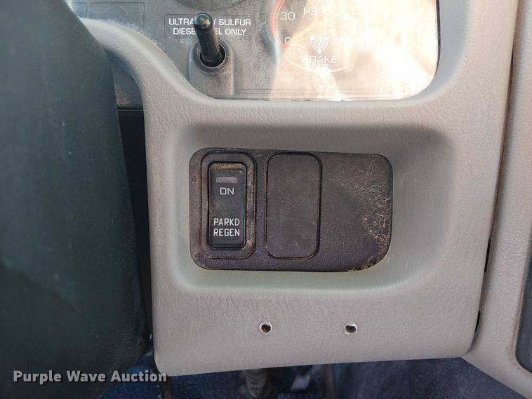 image for item DJ7896 2012 International 4300 flatbed truck