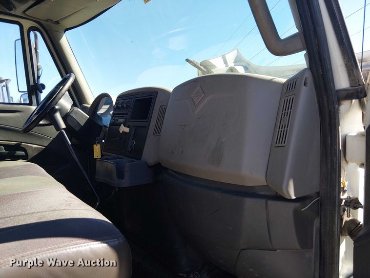 image for item DJ7896 2012 International 4300 flatbed truck