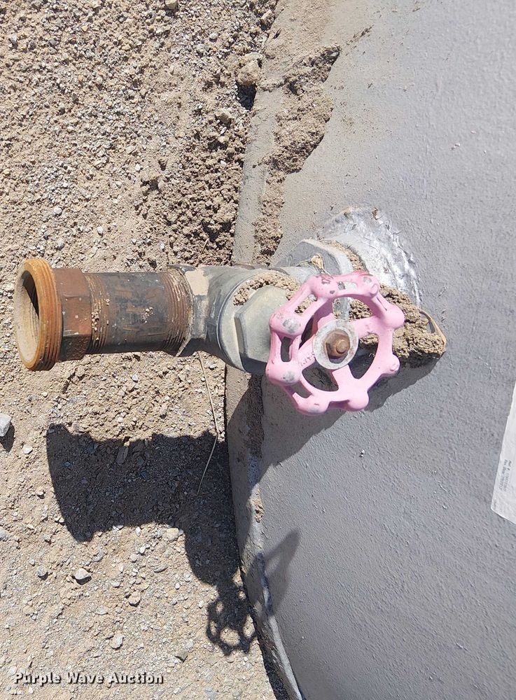 image for item DJ7899 3,000 gallon tank