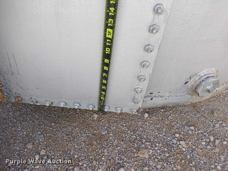 image for item DJ7899 3,000 gallon tank