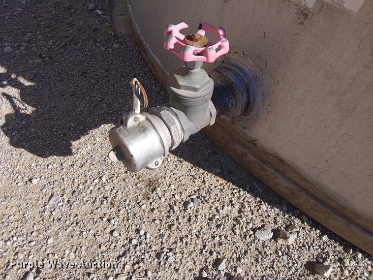 image for item DJ7899 3,000 gallon tank