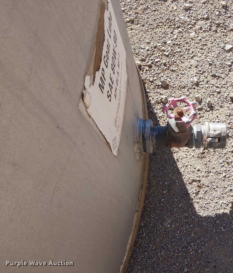 image for item DJ7899 3,000 gallon tank