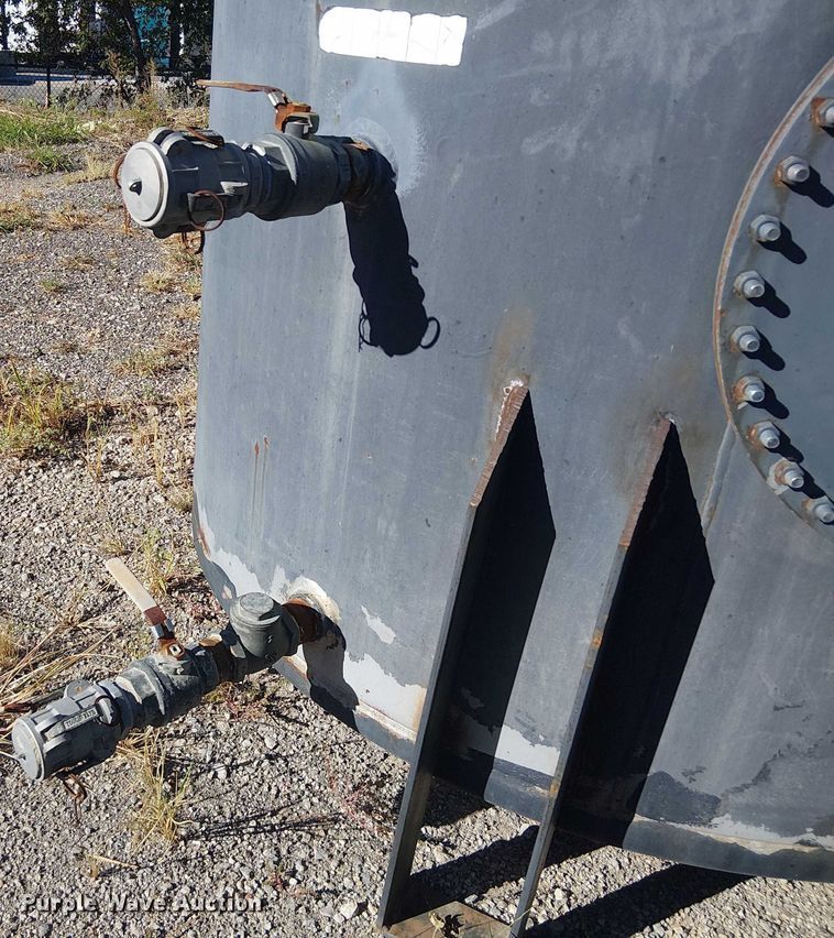 image for item DJ7900 2,500 gallon tank