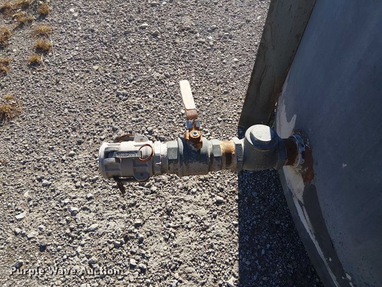 image for item DJ7901 2,500 gallon tank