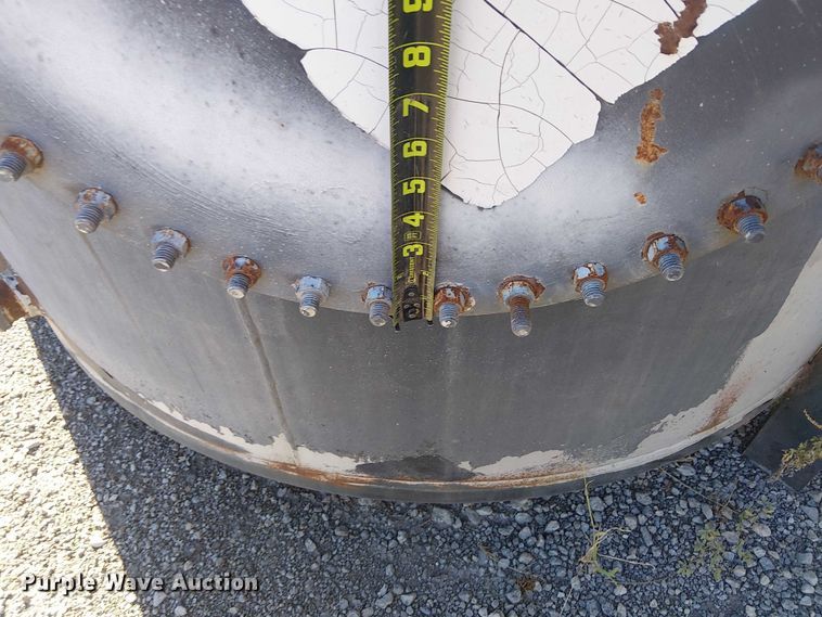 image for item DJ7901 2,500 gallon tank