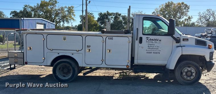 image for item DK0018 2003 GMC C4500 utility / service truck