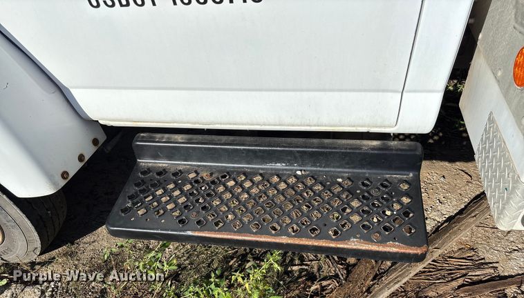 image for item DK0018 2003 GMC C4500 utility / service truck