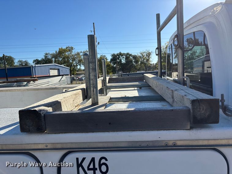 image for item DK0018 2003 GMC C4500 utility / service truck