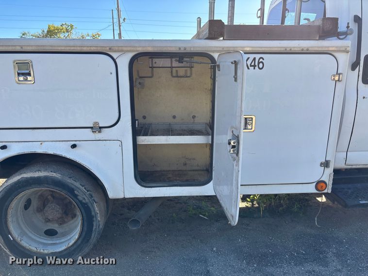 image for item DK0018 2003 GMC C4500 utility / service truck