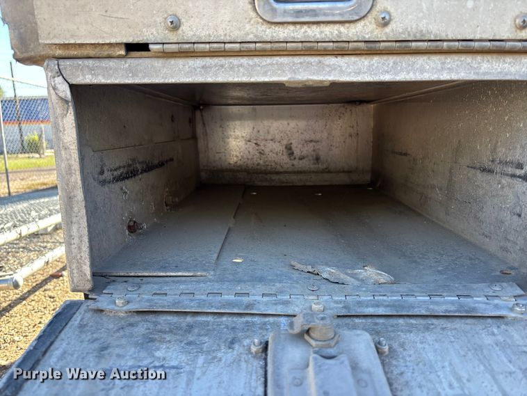 image for item DK0018 2003 GMC C4500 utility / service truck