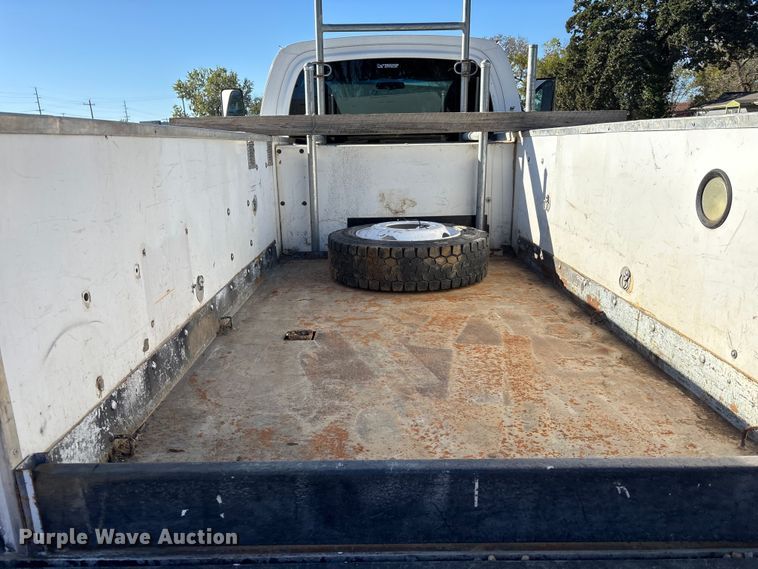 image for item DK0018 2003 GMC C4500 utility / service truck