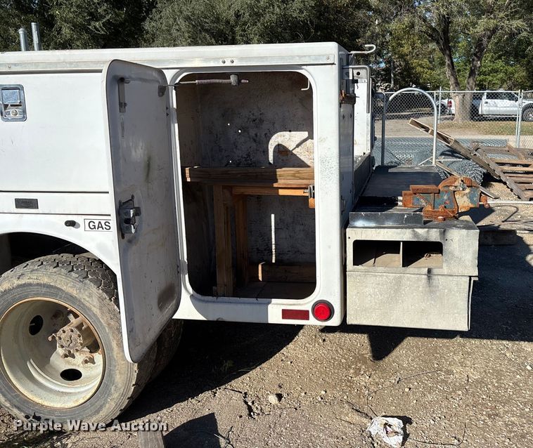 image for item DK0018 2003 GMC C4500 utility / service truck