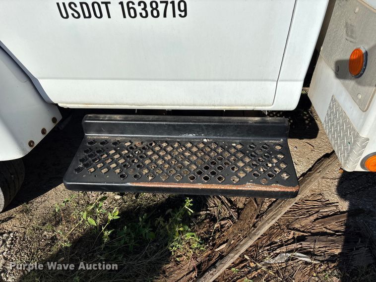 image for item DK0018 2003 GMC C4500 utility / service truck