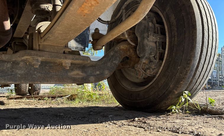 image for item DK0018 2003 GMC C4500 utility / service truck