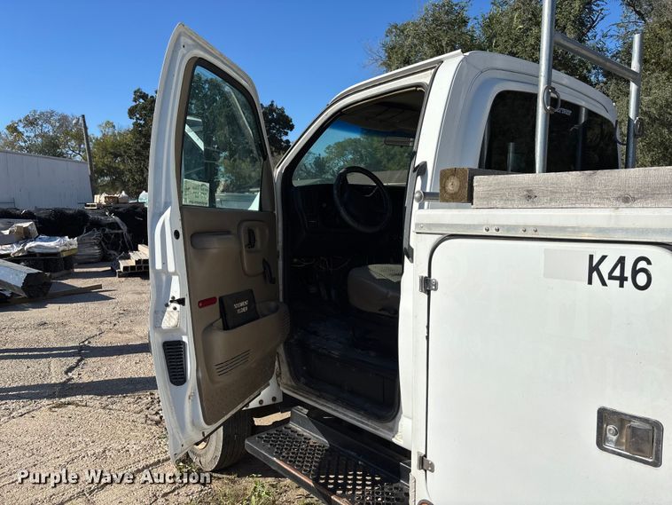 image for item DK0018 2003 GMC C4500 utility / service truck