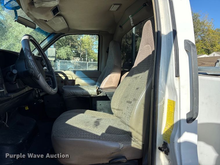 image for item DK0018 2003 GMC C4500 utility / service truck