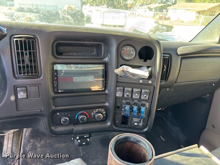 image for item DK0018 2003 GMC C4500 utility / service truck