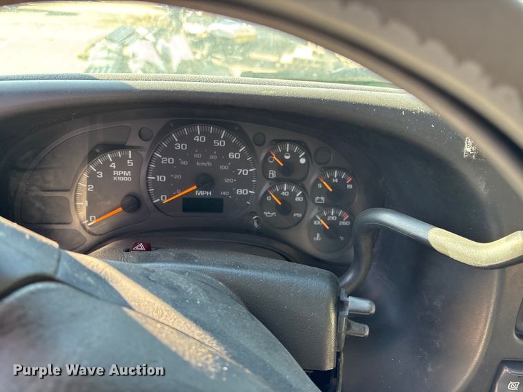 image for item DK0018 2003 GMC C4500 utility / service truck