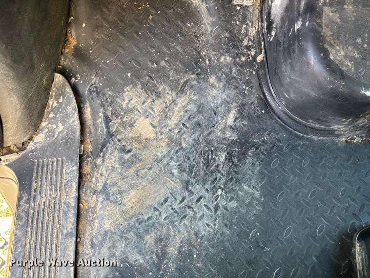 image for item DK0018 2003 GMC C4500 utility / service truck