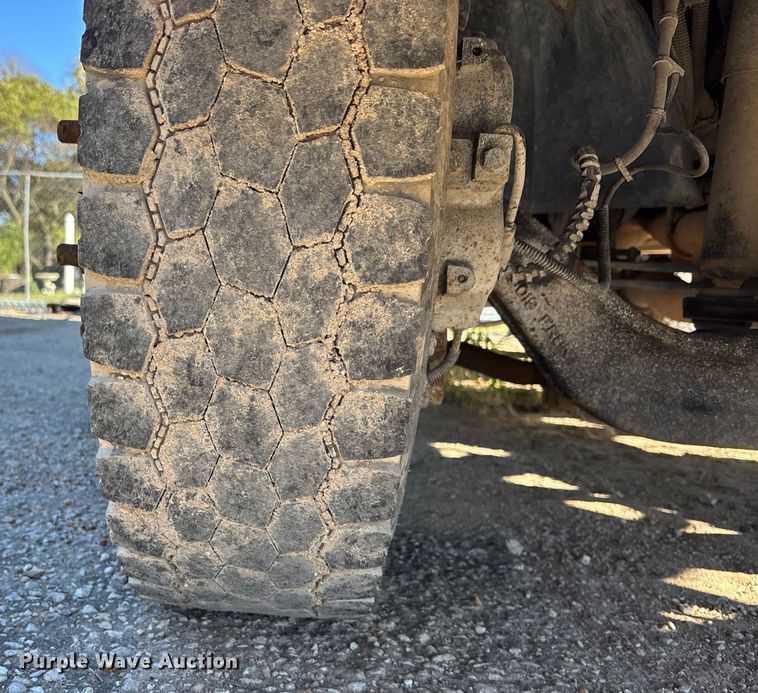 image for item DK0018 2003 GMC C4500 utility / service truck