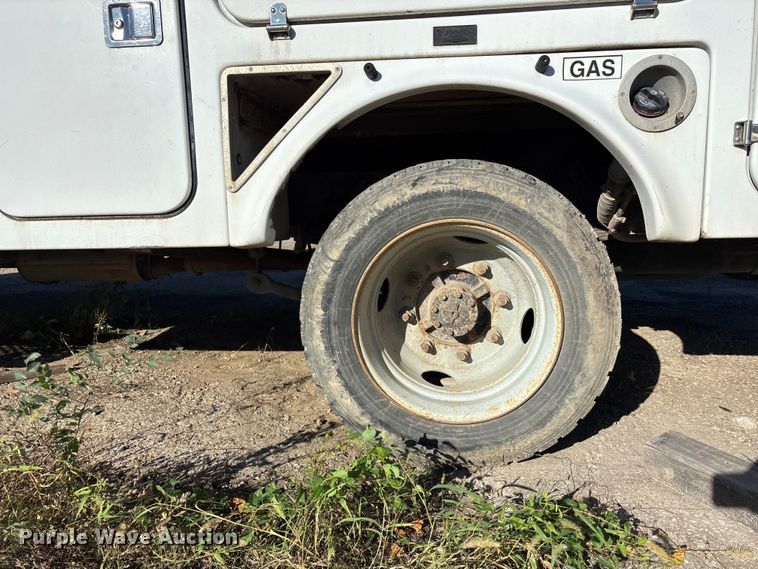 image for item DK0018 2003 GMC C4500 utility / service truck