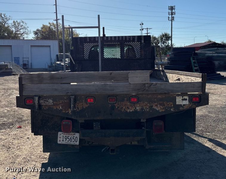 image for item DK0019 2007 Chevrolet C4500 flatbed truck