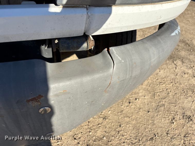 image for item DK0019 2007 Chevrolet C4500 flatbed truck