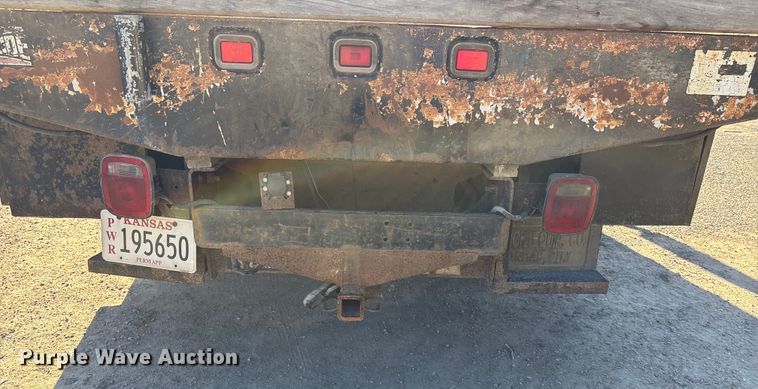 image for item DK0019 2007 Chevrolet C4500 flatbed truck