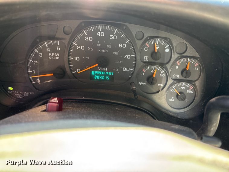 image for item DK0019 2007 Chevrolet C4500 flatbed truck