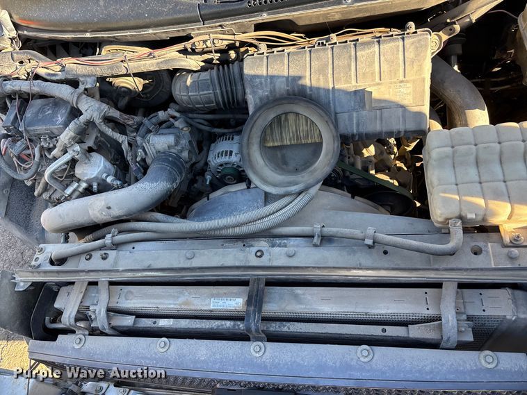 image for item DK0019 2007 Chevrolet C4500 flatbed truck