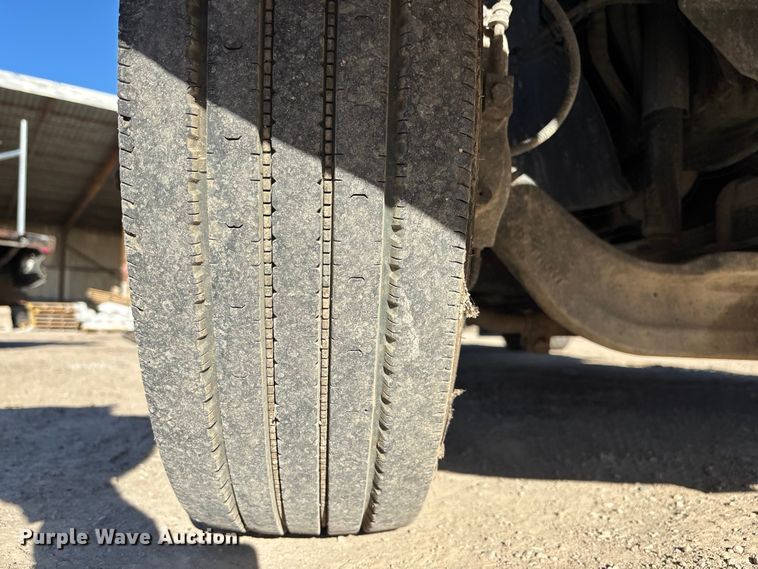 image for item DK0019 2007 Chevrolet C4500 flatbed truck