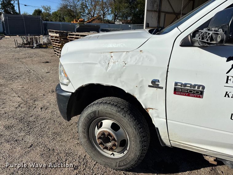 image for item DK0020 2012 Dodge RAM 3500 flatbed pickup truck