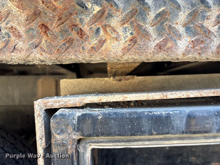 image for item DK0020 2012 Dodge RAM 3500 flatbed pickup truck