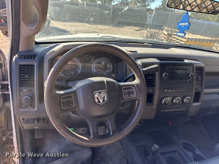 image for item DK0020 2012 Dodge RAM 3500 flatbed pickup truck