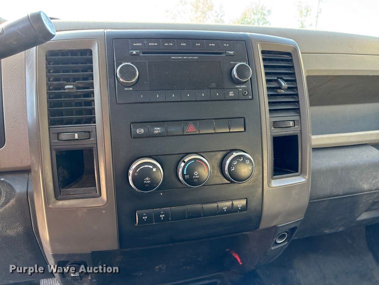 image for item DK0020 2012 Dodge RAM 3500 flatbed pickup truck