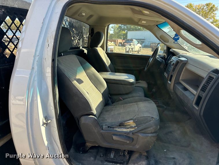 image for item DK0020 2012 Dodge RAM 3500 flatbed pickup truck