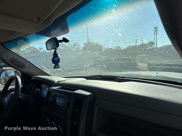 image for item DK0020 2012 Dodge RAM 3500 flatbed pickup truck