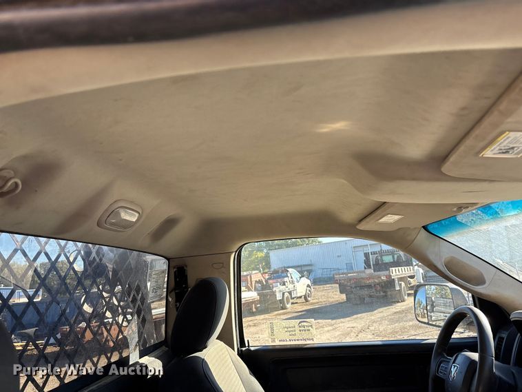 image for item DK0020 2012 Dodge RAM 3500 flatbed pickup truck