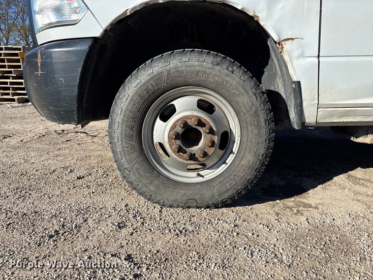 image for item DK0020 2012 Dodge RAM 3500 flatbed pickup truck