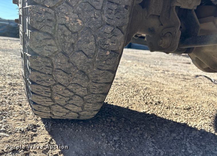 image for item DK0020 2012 Dodge RAM 3500 flatbed pickup truck