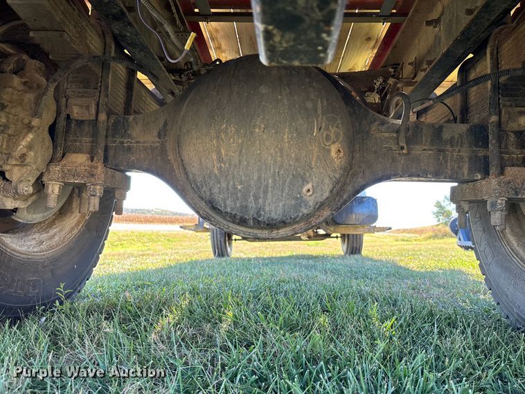 image for item DK0039 2004 Ford F650 flatbed truck