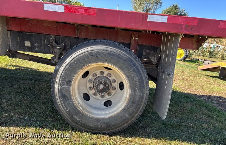 image for item DK0039 2004 Ford F650 flatbed truck