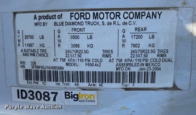 image for item DK0039 2004 Ford F650 flatbed truck